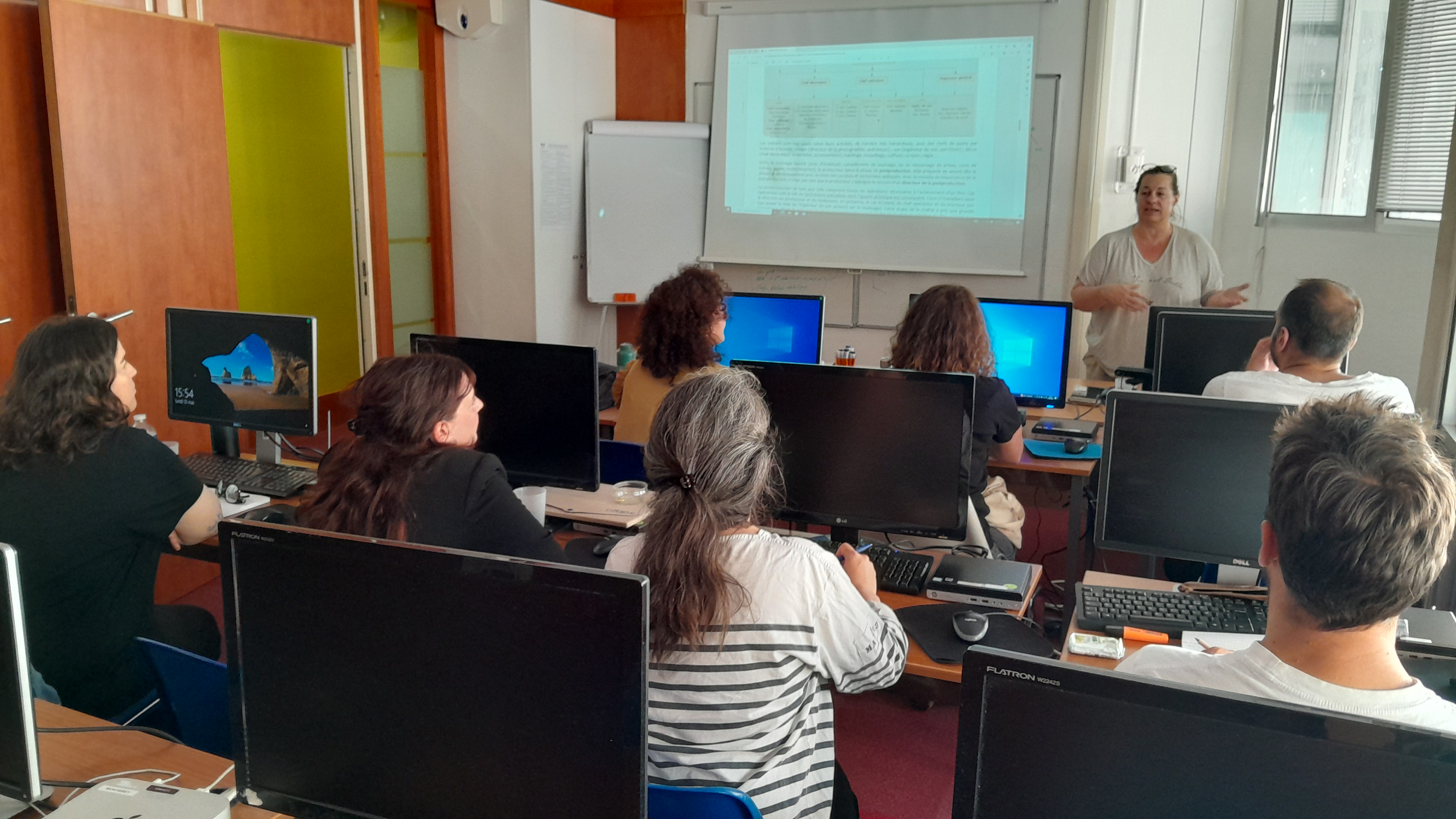 Chargé de production émission de flux, formation professionnelle au Cifap